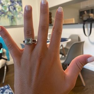 David yurman petite Albion ring with gemstone and diamonds. Prasiolite color